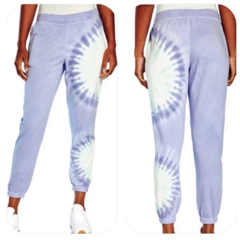 Wildfox Joggers Light Blue Tie Dye
Peri Shibori Size Small New With Tags